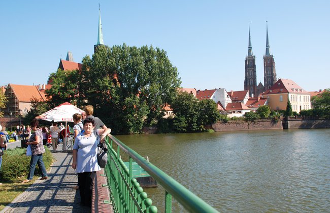 Parostatkiem  w zwykły rejs - Wrocław. ( - 2 - )