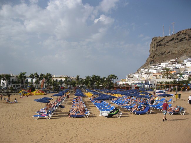 Puerto de MOGAN  januar 2012