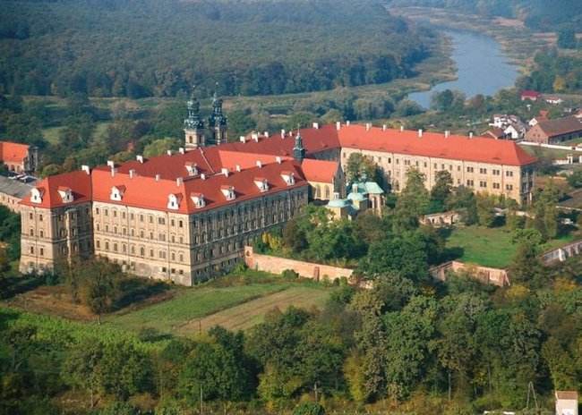 LUBIĄŻ