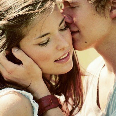 Między    nami    wielki     mur