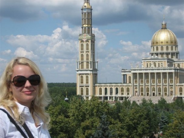 Piękna nasza Polska cala.