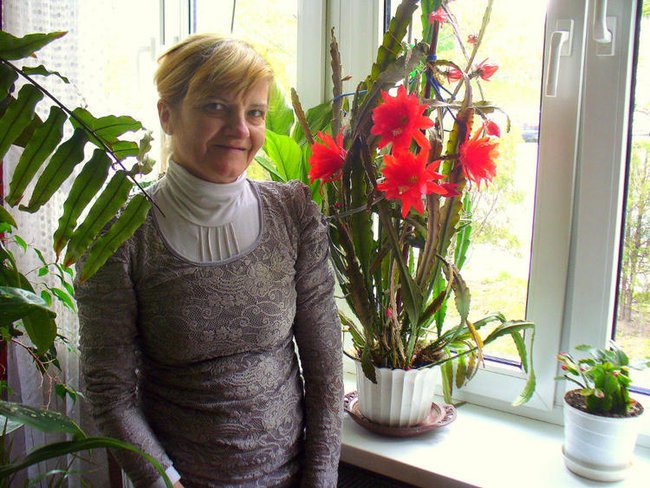 ZOSTAŃ MOJĄ KRÓLOWĄ