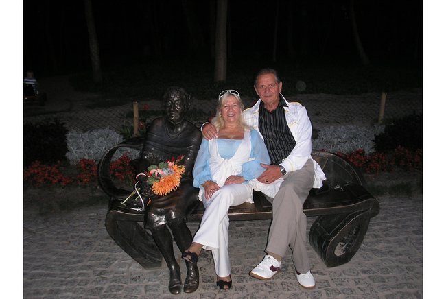 WESOLYCH SWIAT I SZCZESLIWEGO  NOWEGO  ROKU  2013