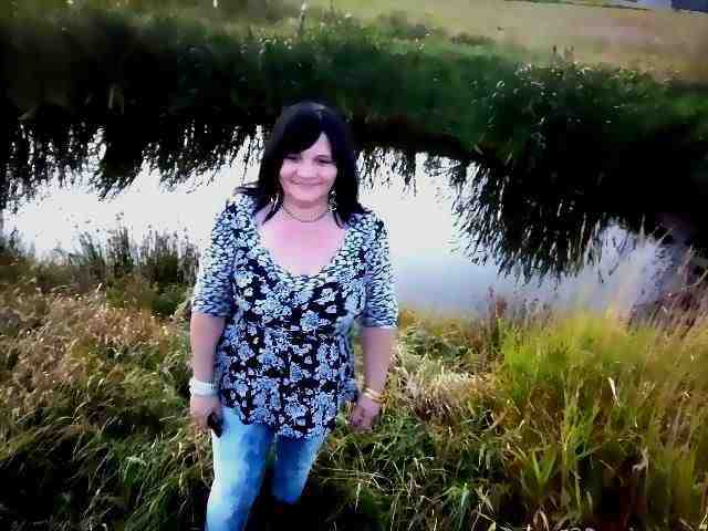 Bądź dla mnie ogniem, co mnie ogrzeje  Bądź dla mnie wodą, co gasi pragnienie  Bądź dla mnie wiatrem, co daje siłę  Bądź przy mnie zawsze - dla Ciebie żyję.  :*:*:*:*