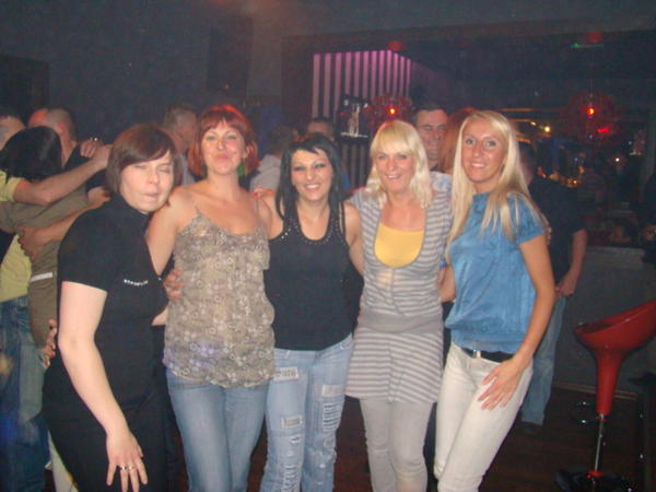 ...To co z nami i to co przed nami ma niewielkie znaczenie w porównaniu z tym co jest w nas....;)