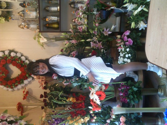 KOCHAJ A BĘDZIESZ KOCHANYM ŻYCIE TO TYLKO CHWILA