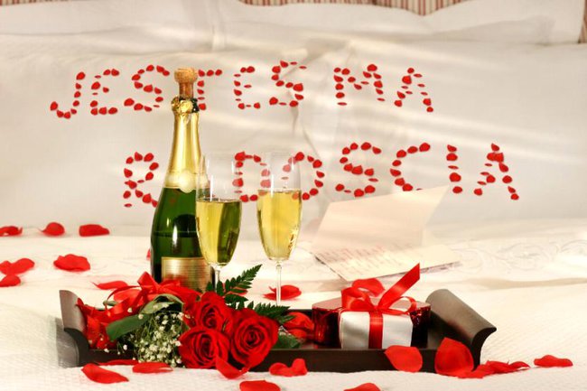 PRZYJAŹŃ MA W SERCU,... TO WSZYSTKO DLA CIEBIE.