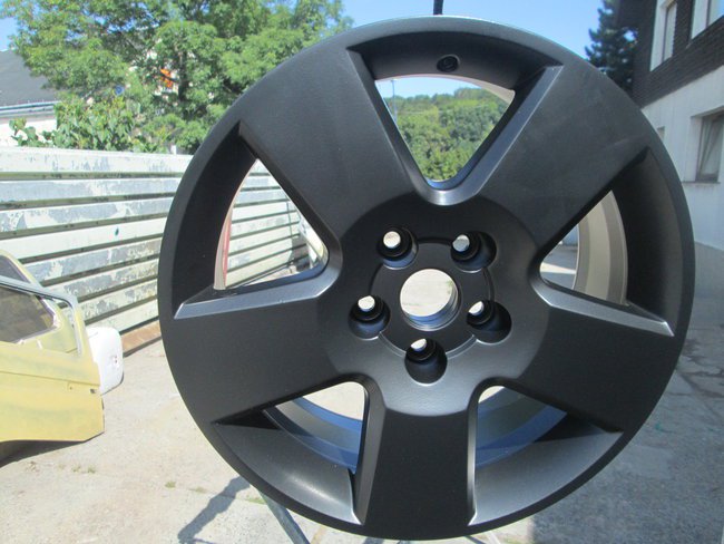 PIASKOWANIE LAKIEROWANIE PROSZKOWE KŁODZKO