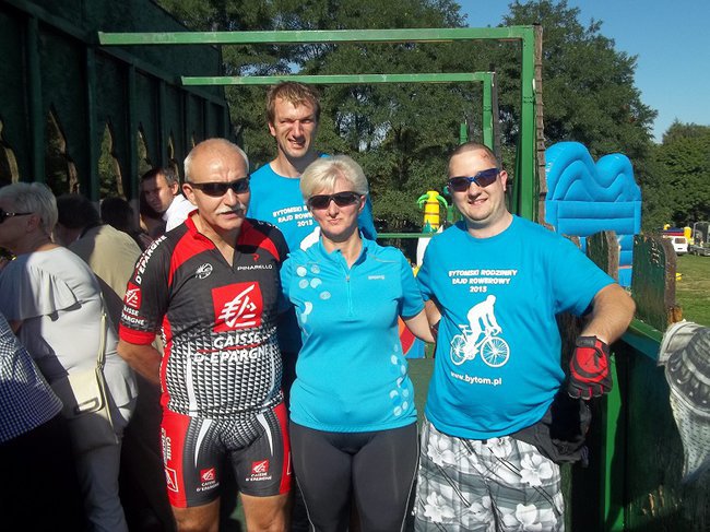 Rowerowo  i  wesoło