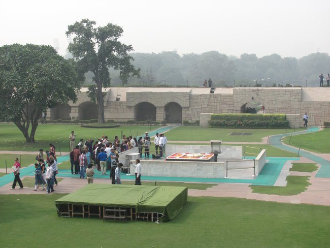 SPACERKIEM  PO INDIACH CZ.I