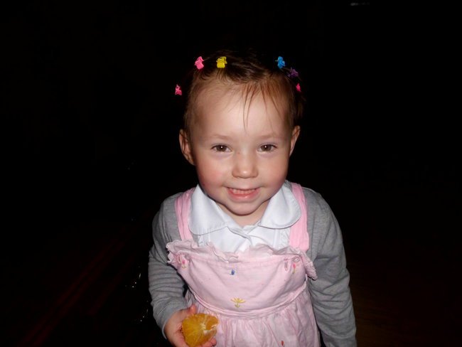 Dla mojej kochanej córeczki która chodz jest mała już wiele przeszła.