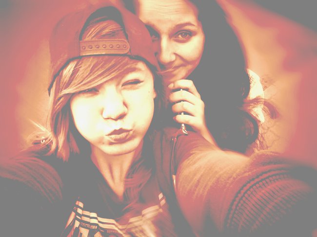 Stara przyjaźń zostawia ślady . :c