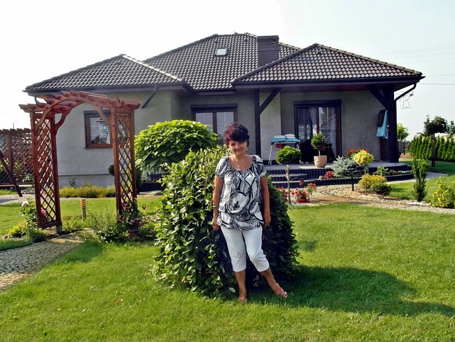 DLA JOLI Z PŁOCKA ZA JEJ PIĘKNY OGRÓD...