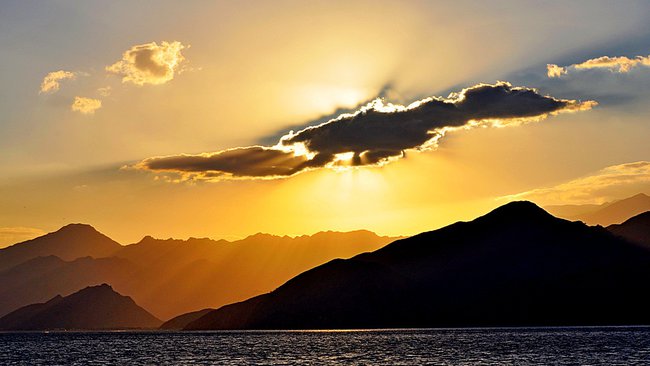 Na krawędzi nocy i dnia....