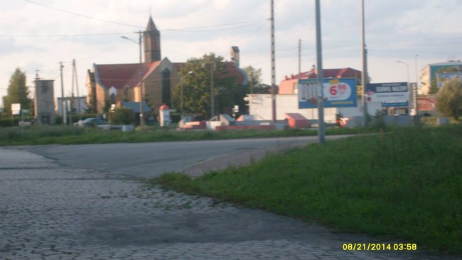 Spacerkiem  przez  wieś..