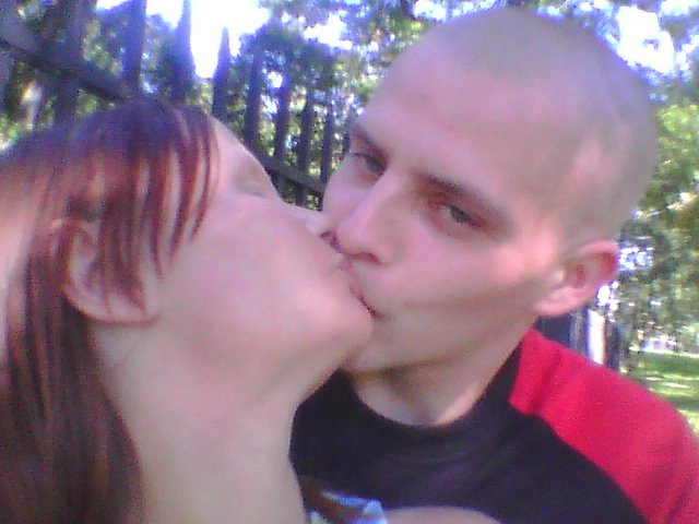 zakochałem się w dziewczynie która  Ania ma na Imię