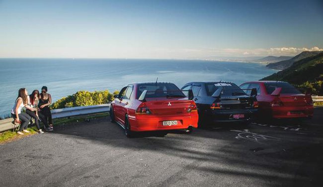 ***Dziewczyny i samochody