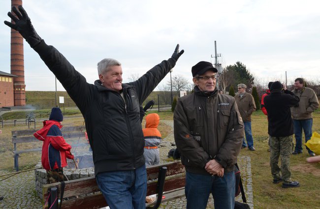 .{*}   SERGIUSZ  i  RYSIU  {*}