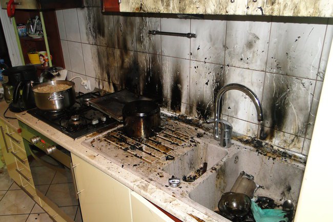 POŻAR W KUCHNI 2015