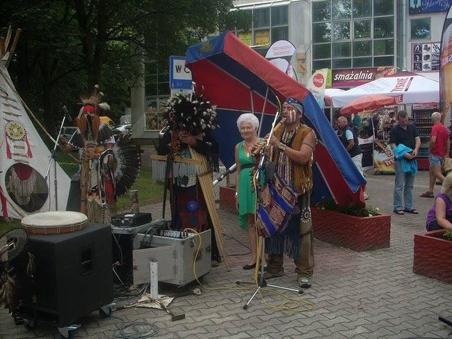 WASZA SZALONA GRAŻYNA ;KTÓRA UŚMIECHEM DZIEŃ ZACZYNA